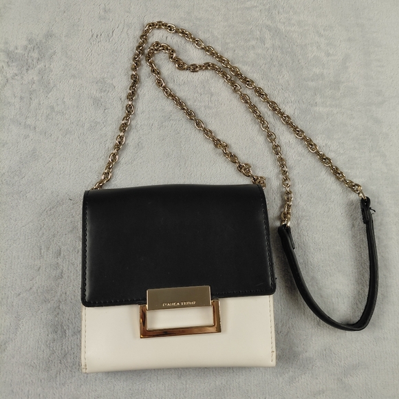 Ivanka Trump Small Purse - Picture 1 of 13